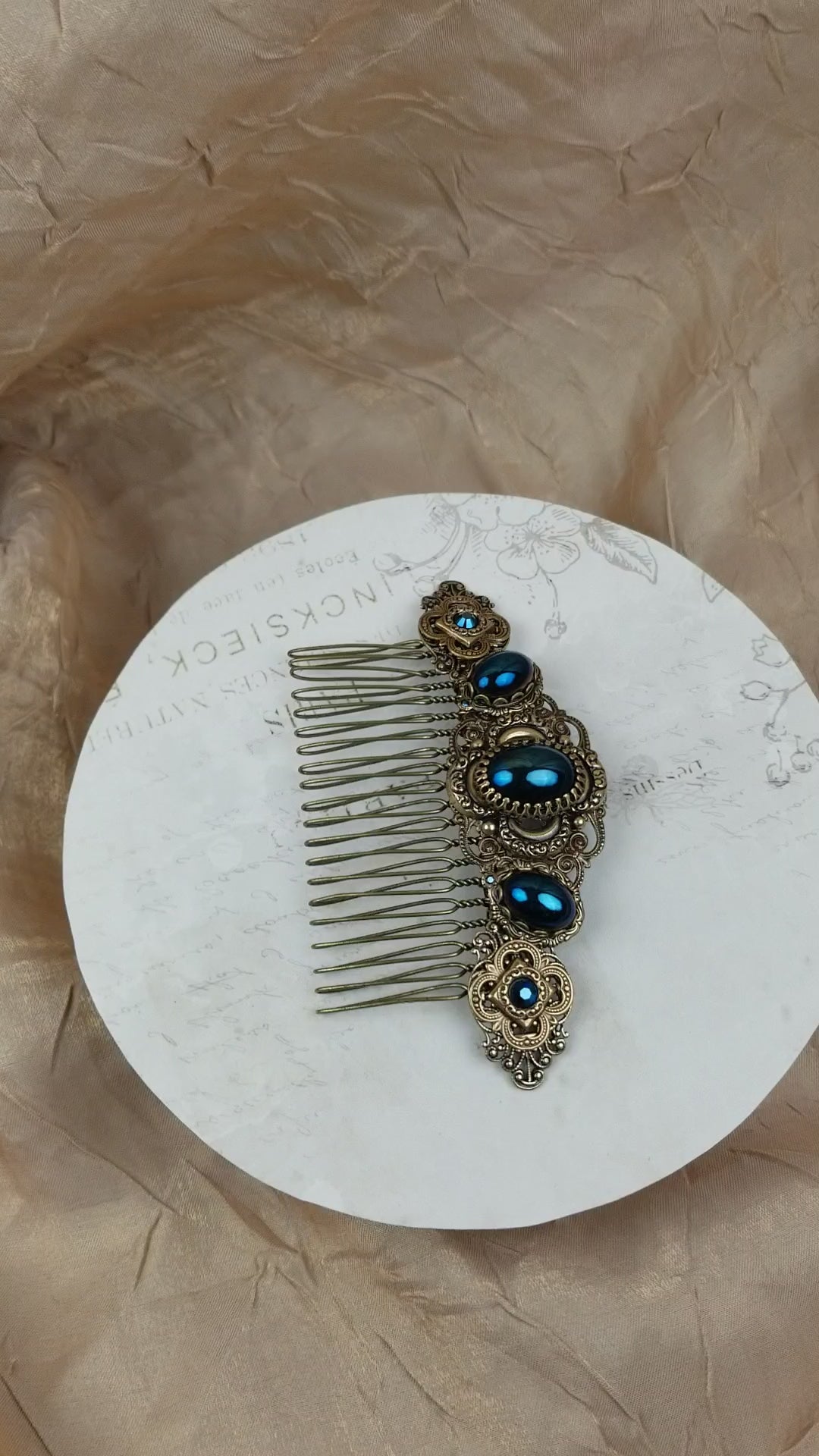 Video: Canterbury Comb in Blue Iris and Antiqued Brass by Rabbitwood and Reason